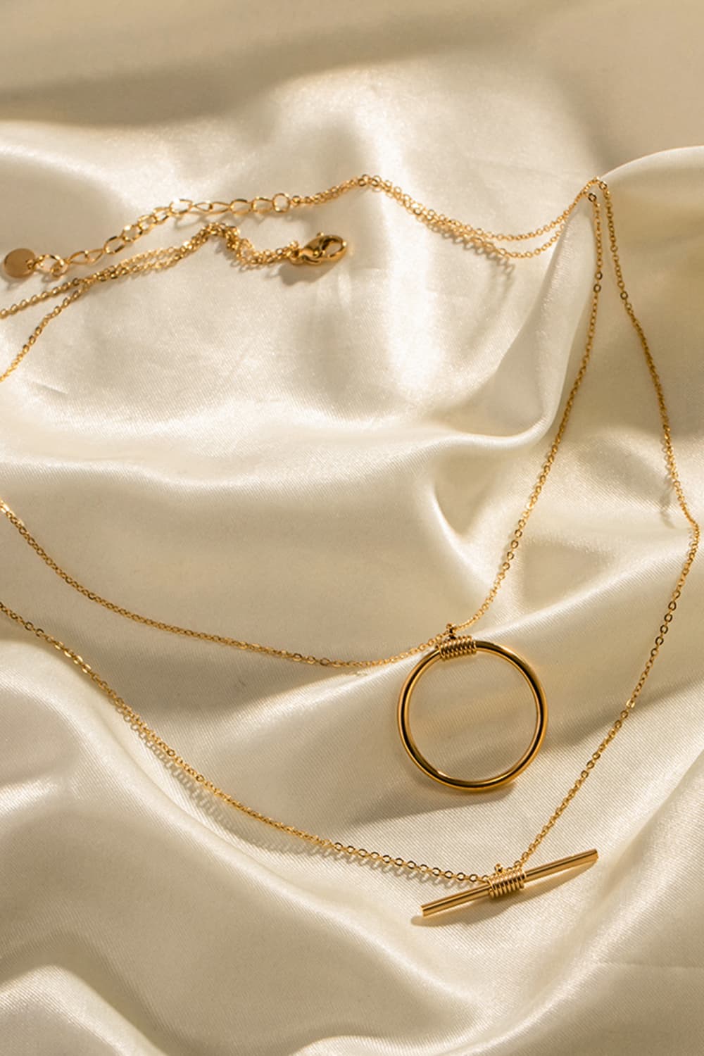Double-Layered Rod and Circle Necklace