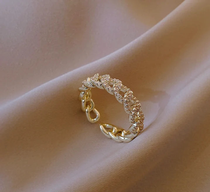 Exquisite and Unique Twist Design Ring