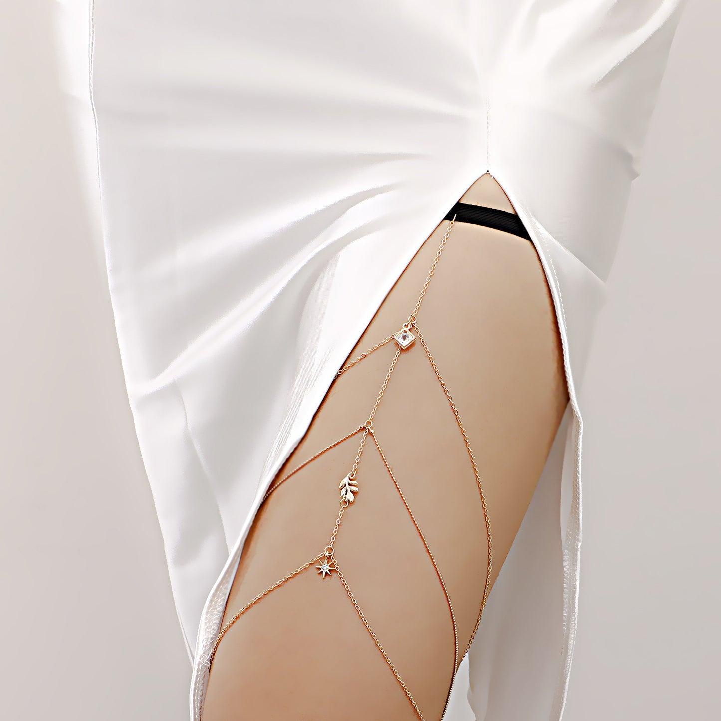 Beach Wind Flowing Sun Leaf Thigh Chain