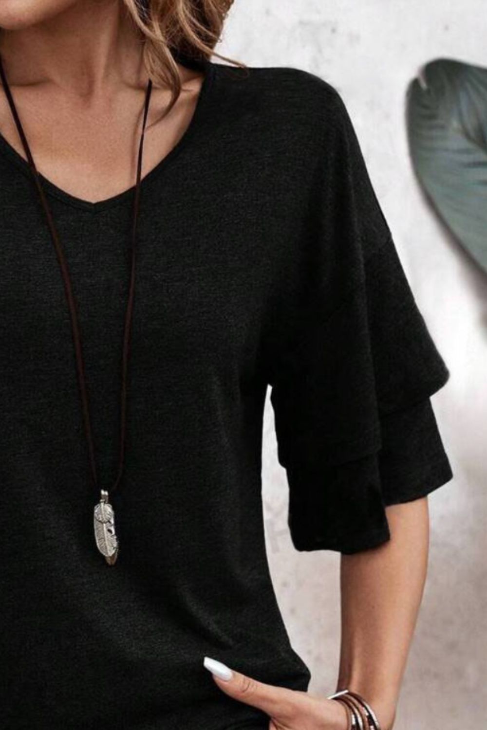 Summer Women's V-Neck Half Sleeve T-Shirt - Womenswear Top Lady Comfort Streetwear Tshirt Basic Vneck Minimalist