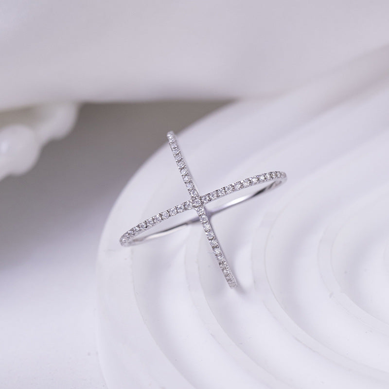 Sterling Silver Moissanite Crisscross Ring (925)