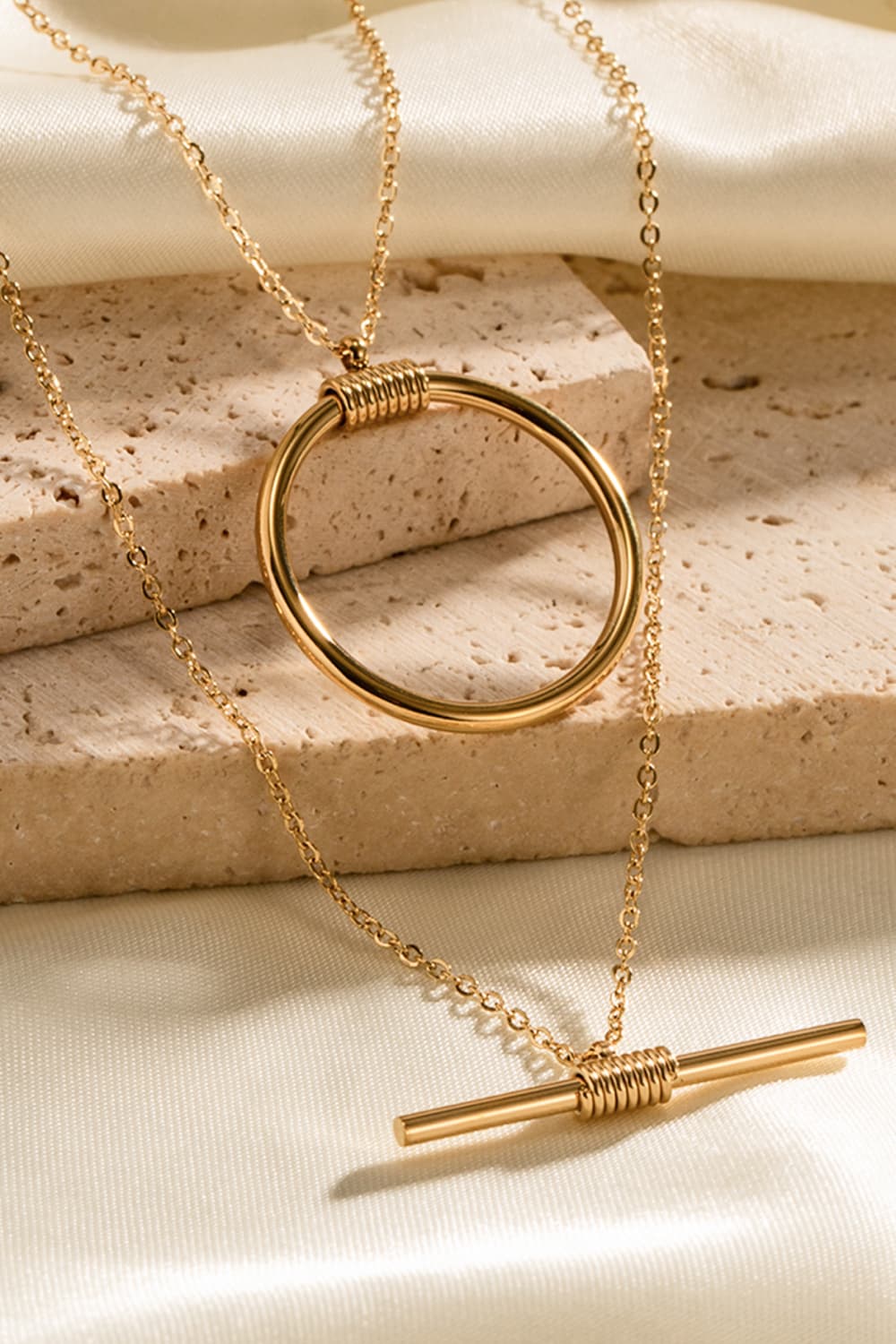 Double-Layered Rod and Circle Necklace