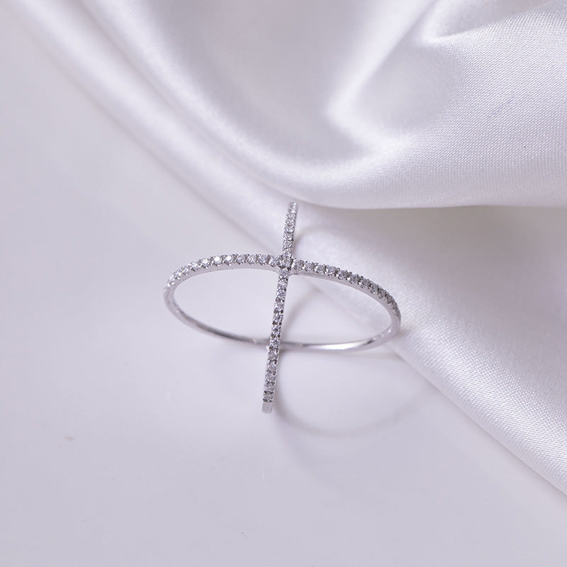 Sterling Silver Moissanite Crisscross Ring (925)