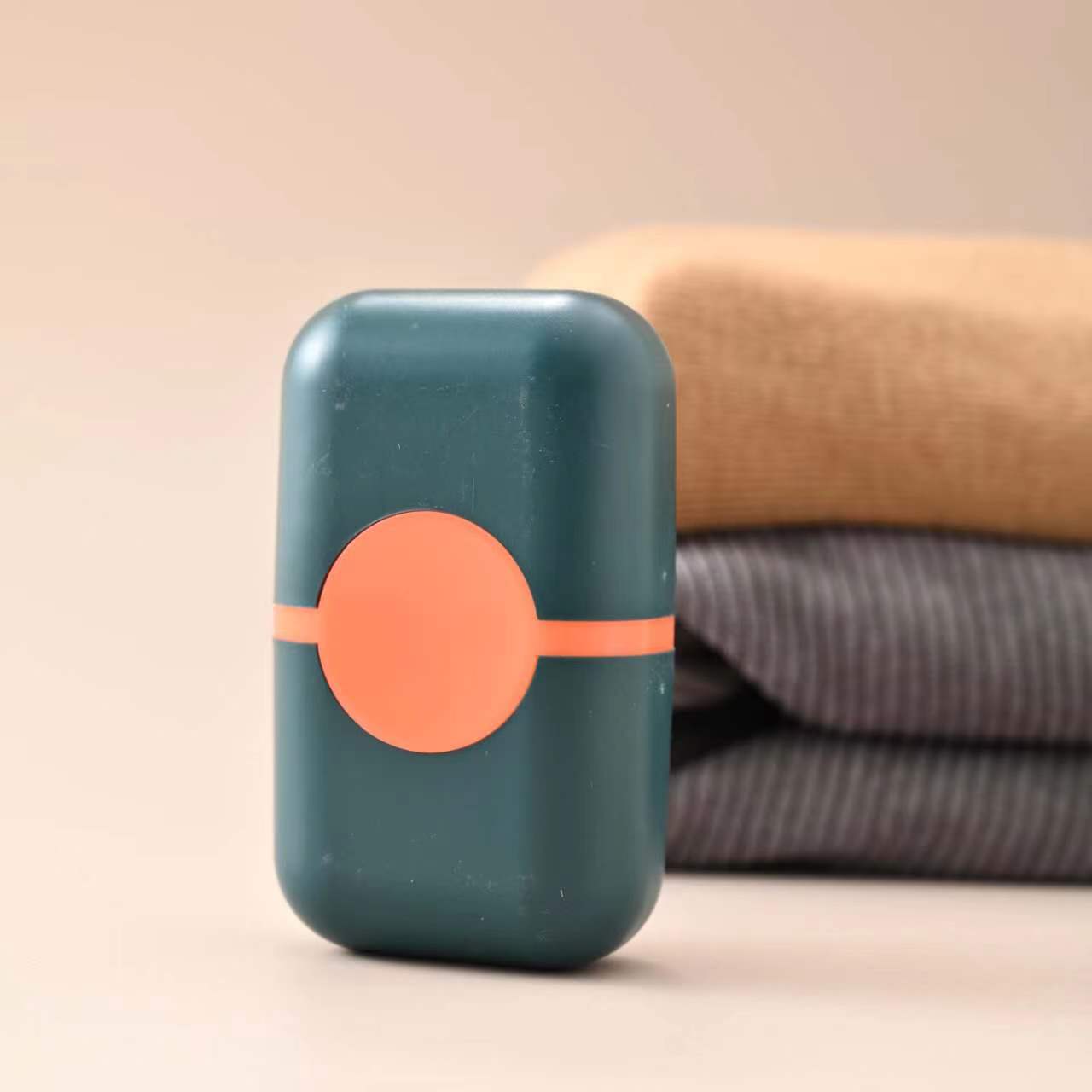 TRENDING - Reusable Double Headed Lint Roller