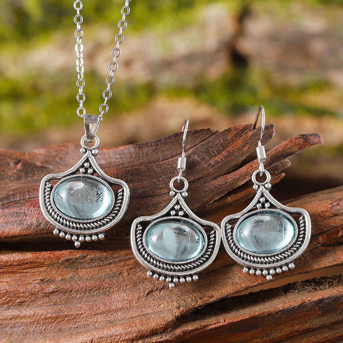 KayBee & Company Vintage Blue Oval Gemstone Pendant Necklace Earrings