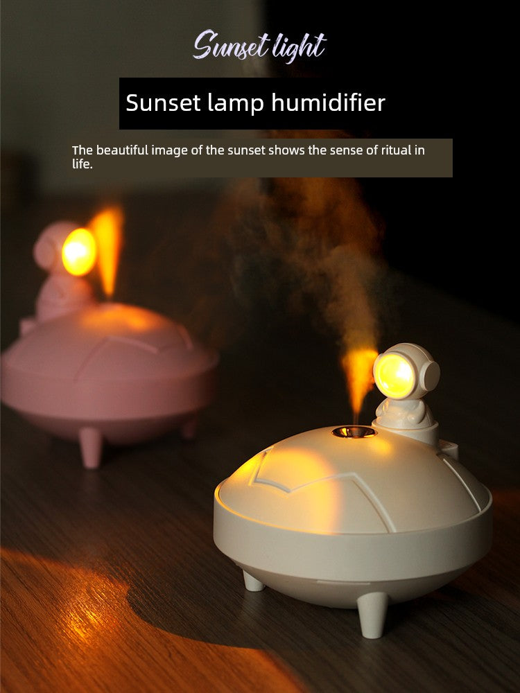 TRENDING - SUPER CUTE SPACEMAN Humidifier