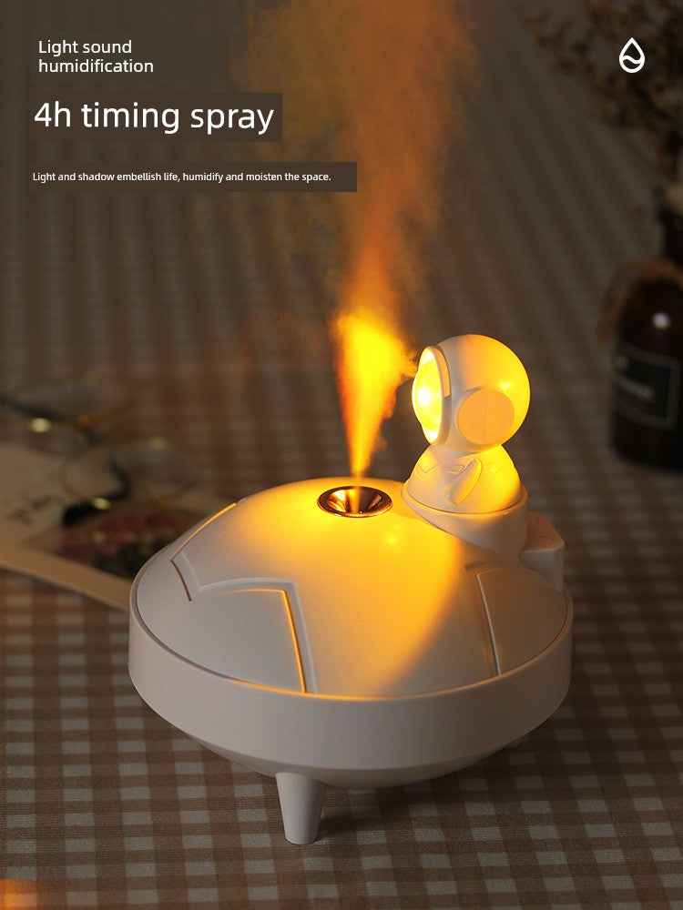 TRENDING - SUPER CUTE SPACEMAN Humidifier