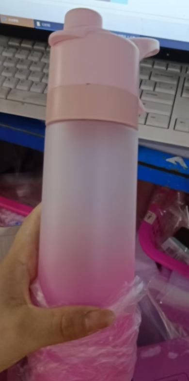 TRENDING - Spray Water Bottle / Outdoor Sport Fitness Water