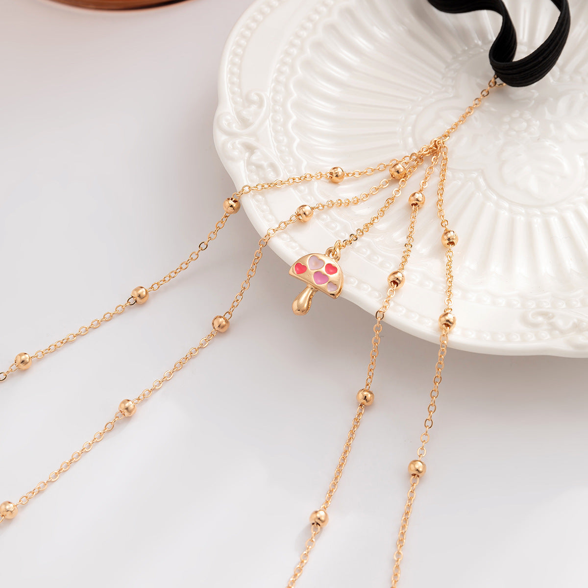 So Sexy Dripping Mushroom Pendant Thigh Chain