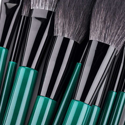 So Pretty Green Makeup Brush Kit - 12 Brushes