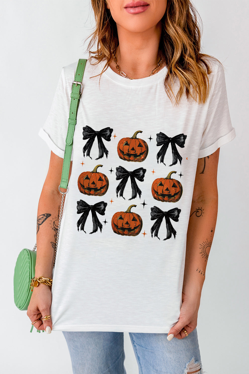 KayBee So Spooky Halloween Jack-o-Lanterns and Bows Round Neck Short Sleeve T-Shirt