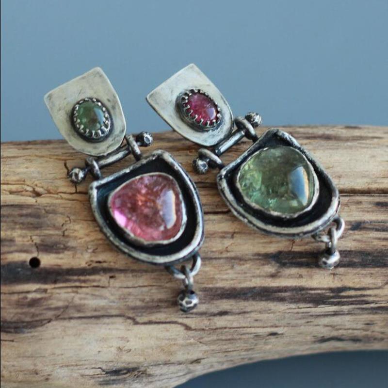 KayBee & Company Geometric Oval Two-tone Crystal Stud Earrings Vintage Court Style