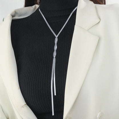 KayBee & Company Hand-woven Snake Bones Chain Necklace